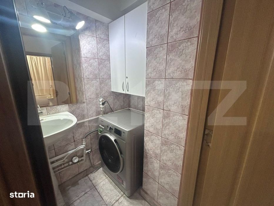 Apartament cu 3 camere, decomandat, centru-Universitate