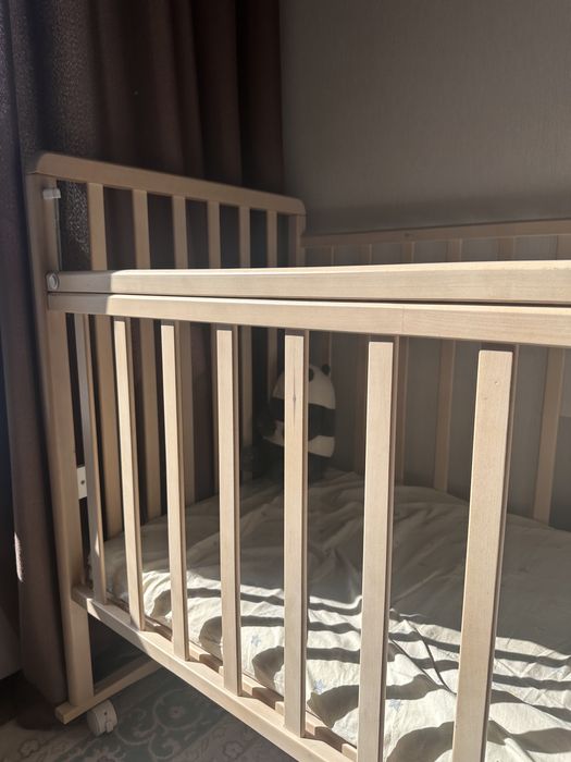 Детская кровать с матрасом