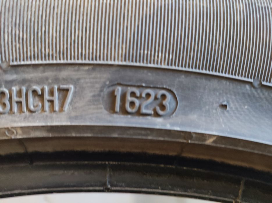 Гуми Continental 255/45R20