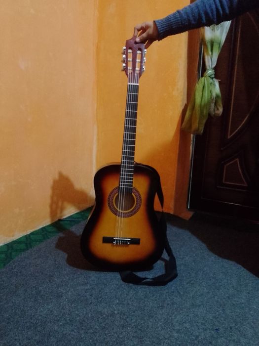 Gitara 6  48 dum 105 sm