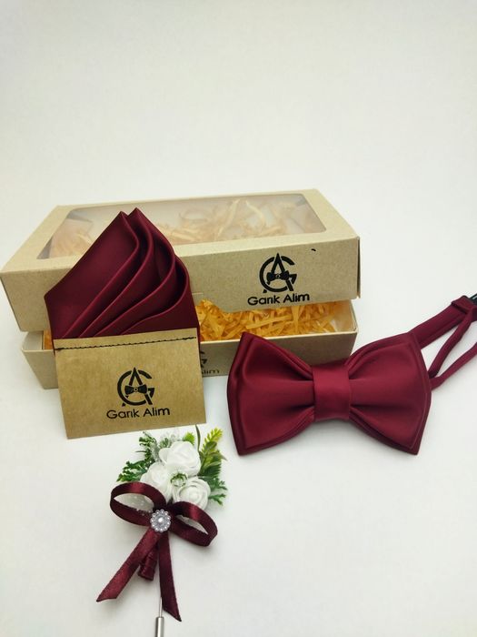 Подарочный набор бабочка, бутоньерка, нагрудной платок для жениха