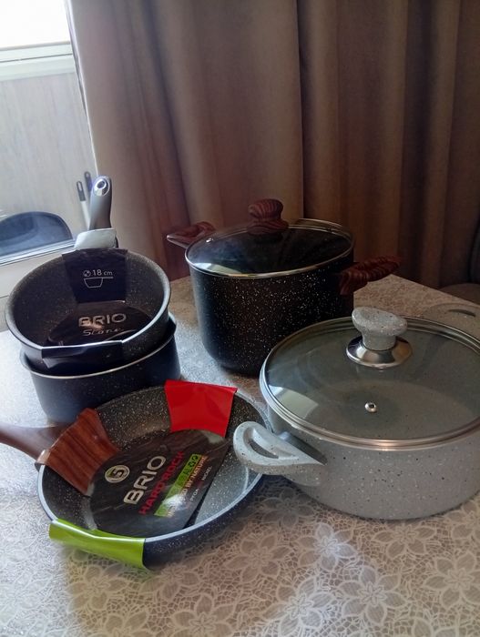 Чисто нови домакински посуди