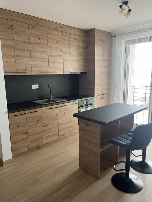 Apartament cu 2 camere de închiriat