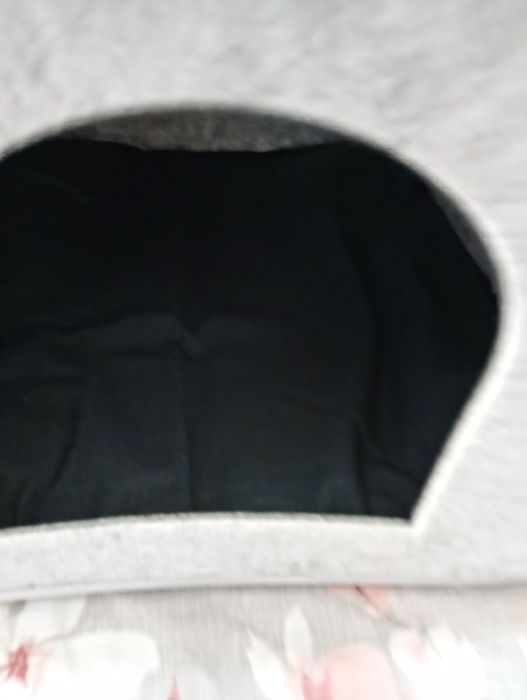 Căsuță de pisici pliabila (cu fermoar) cu perna, nouă