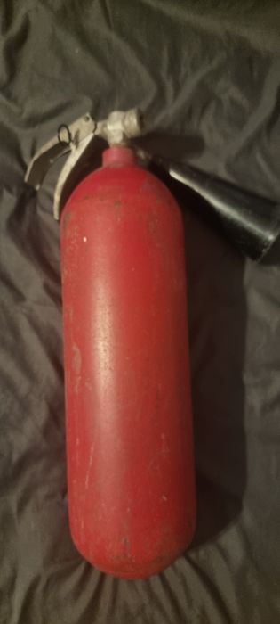 Пожарогасители , бутилка СО2