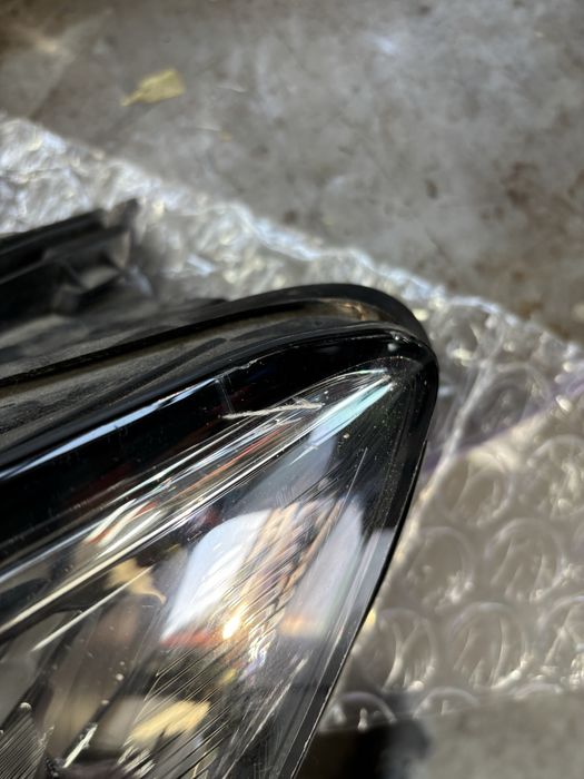 ляв фар за vw passat b8.5 //3G1941035P