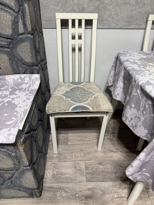Продам кухонные стулья