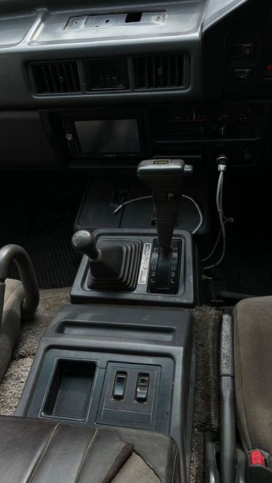 Продам машину Delica