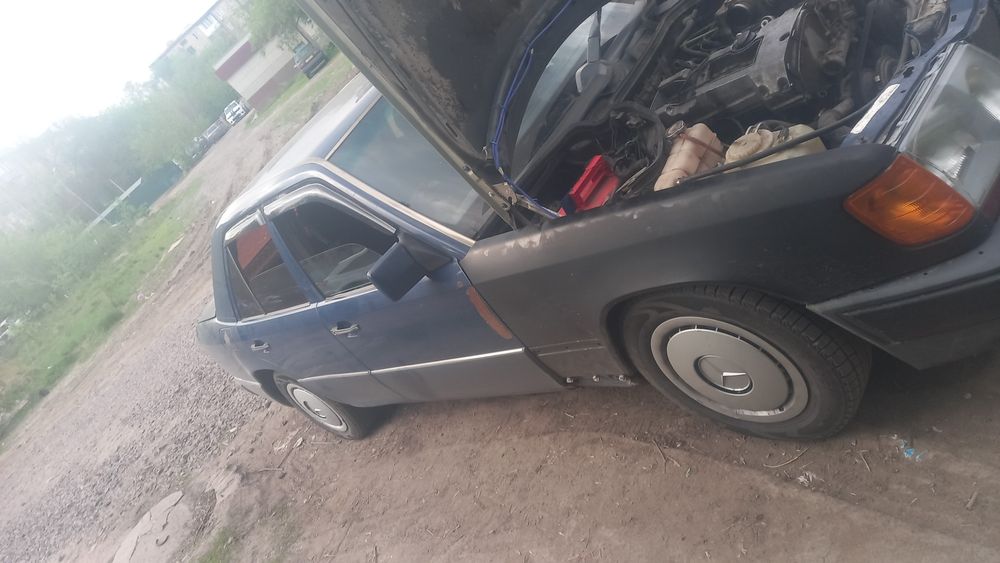 Мерседес бенз 124