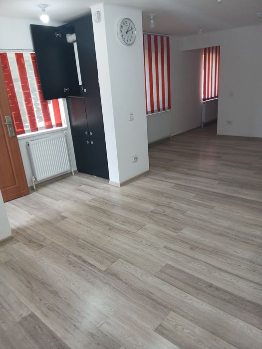 Spatiu comercial/Casa de inchirat