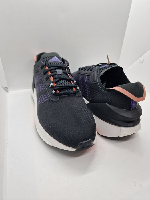 Adidas Avryn Boost ID9423 nr. 41 1/3,44,46