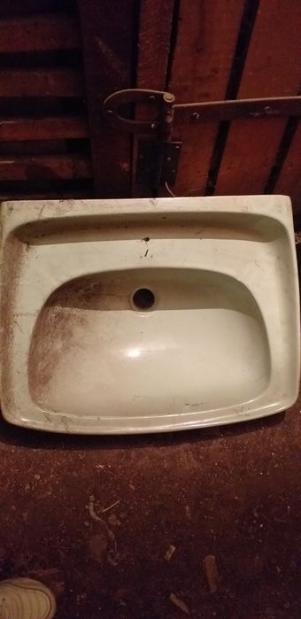 Продам раковины б.у