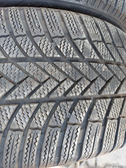 Гуми 245/40/19 Бриджстоун