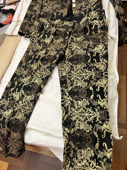 Нарядный костюм женский