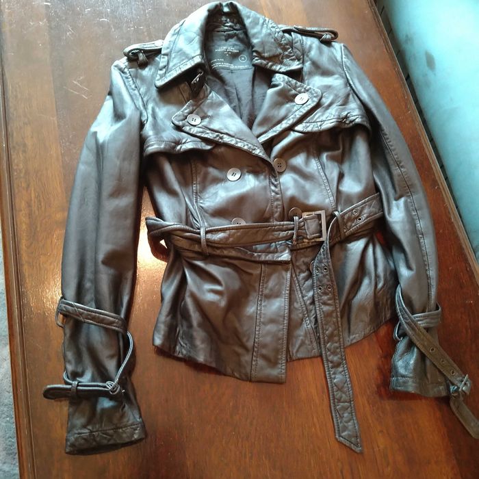 Уникално дамско кожено яке на английската марка All Saints