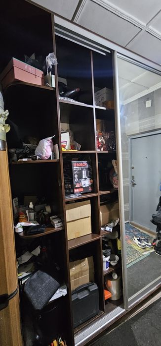 Шкаф купе с зеркалами б/у