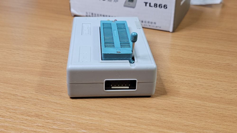 Программатор TL866A BIos