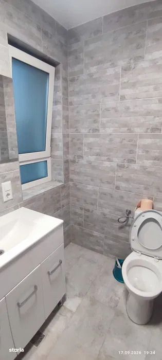 2 Camere l Decomandat l Mobilat si utilat l Parcare