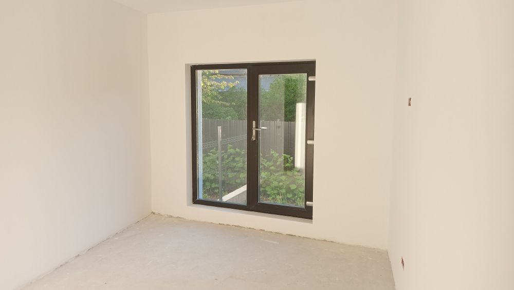 Apartament nou 3 camere 80mp curte proprie 98 m