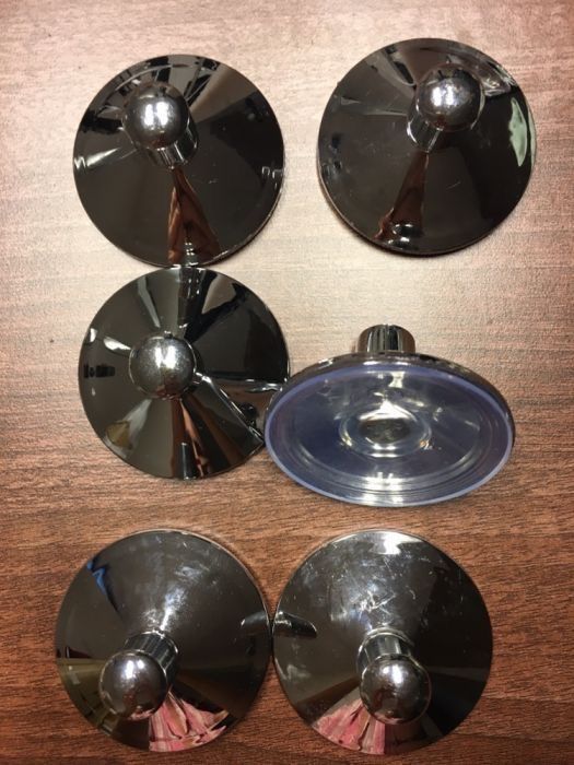 Sapuniera, Suport pentru baie si ventuze