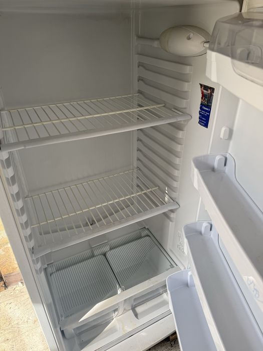 Отдам холодильник