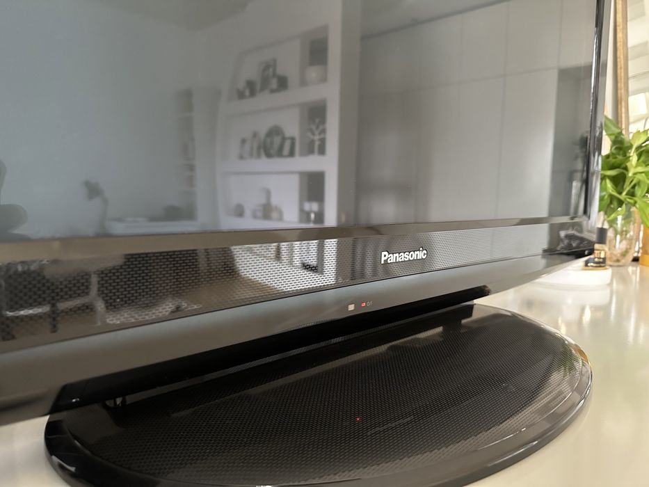 Телевизор Panasonic TX-PR42S20