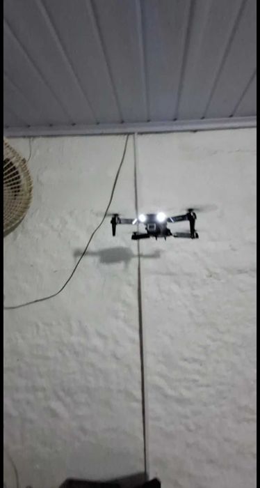 Dronă cu 2 camere Full HD, transmisie FPV 5GHz