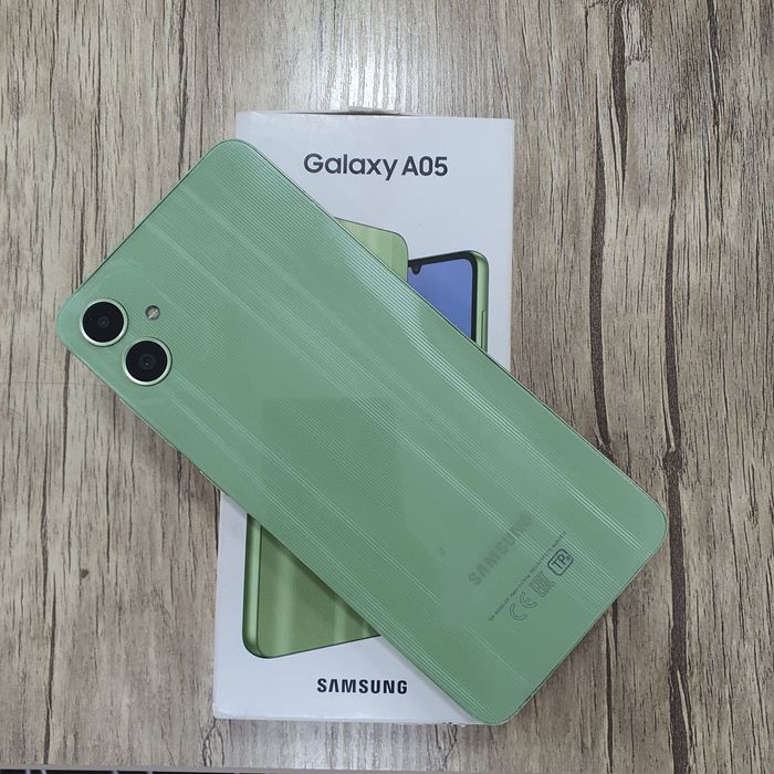 Samsung A05 tell
