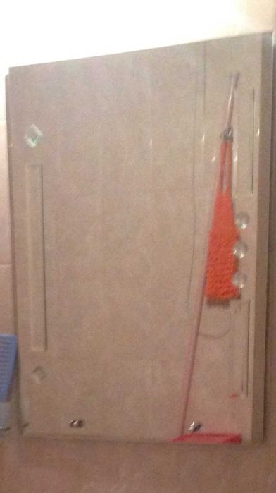 Прямоугольное зеркало.