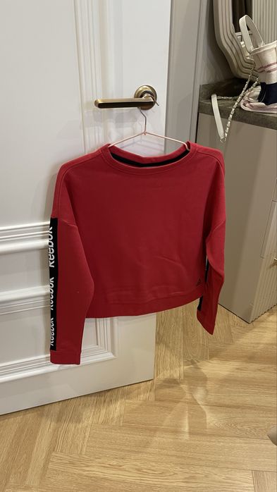 Кофта reebok красная