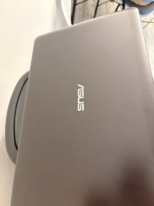 Laptop ASUS A540L