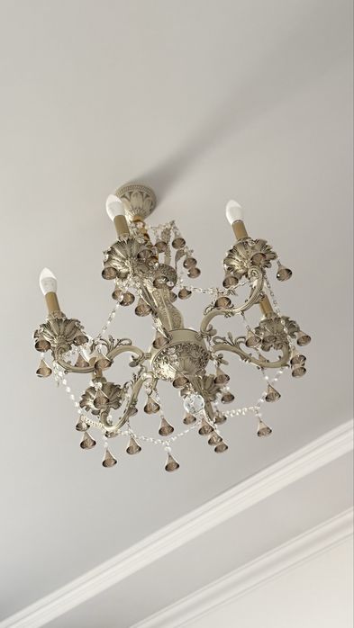 Люстра для гостинной