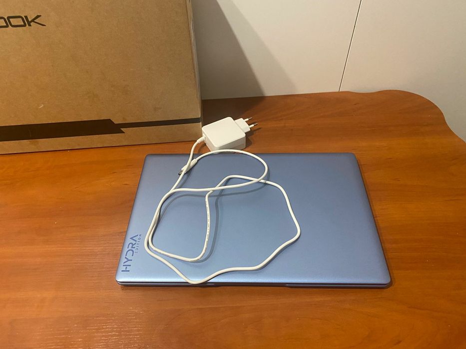 Практически новый ультрабук IPS Full HD