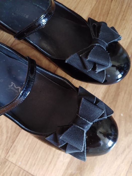 Туфли кожаные на девочку