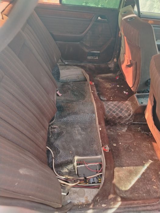 Мерс 124 на запчасти