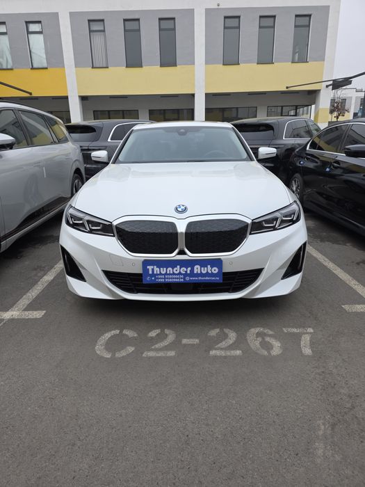 BMW i3 35L eDrive 2023