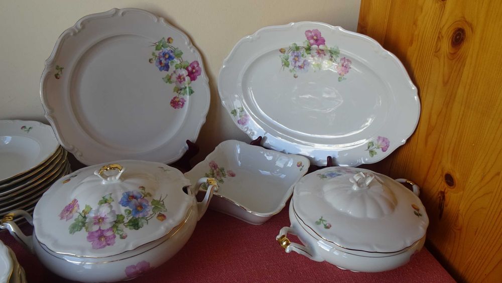 Порцелан за хранене С.Т. Tielsch Walbrzych , Poland.