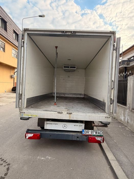 Vând duba frigorifica  3,5