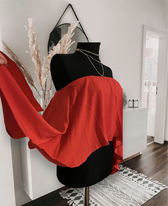 Top ASOS rosu Xs asimetric cu umerii goi