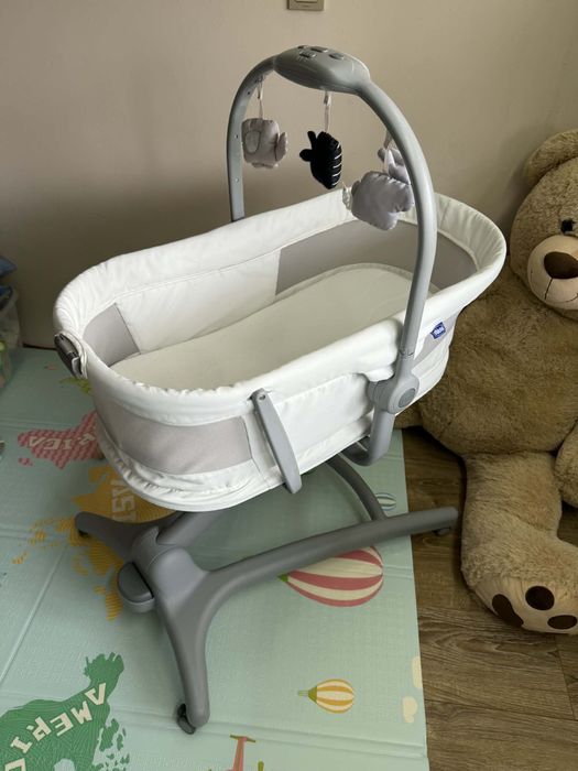 Кошара CHICCO Мултифункционално кошче 4в1 BABY HUG AIR WHITE SNOW