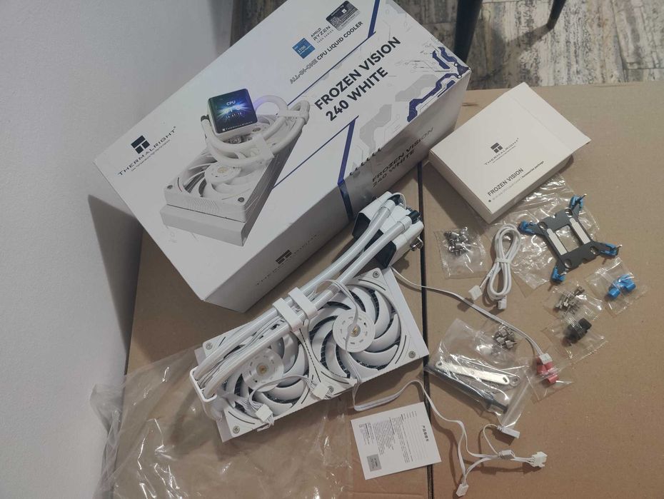 Cooler AIO Thermalright Frozen Vision 240 Display