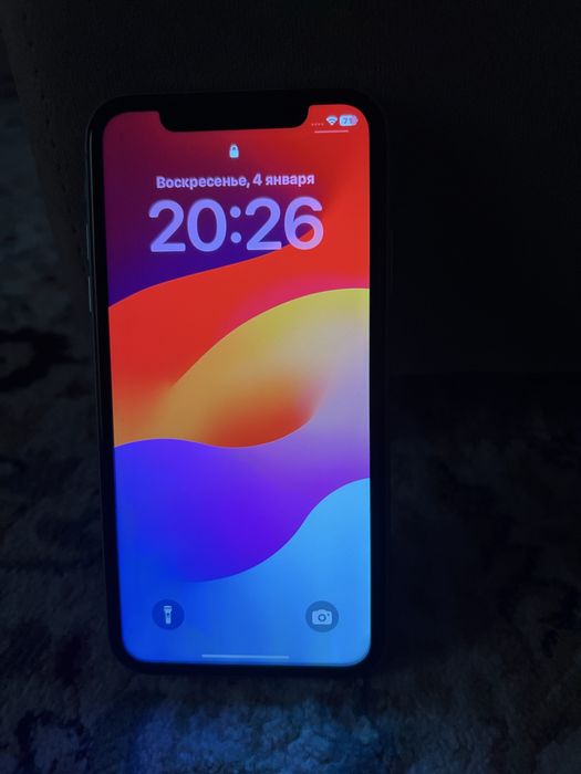 Продам айфон 11