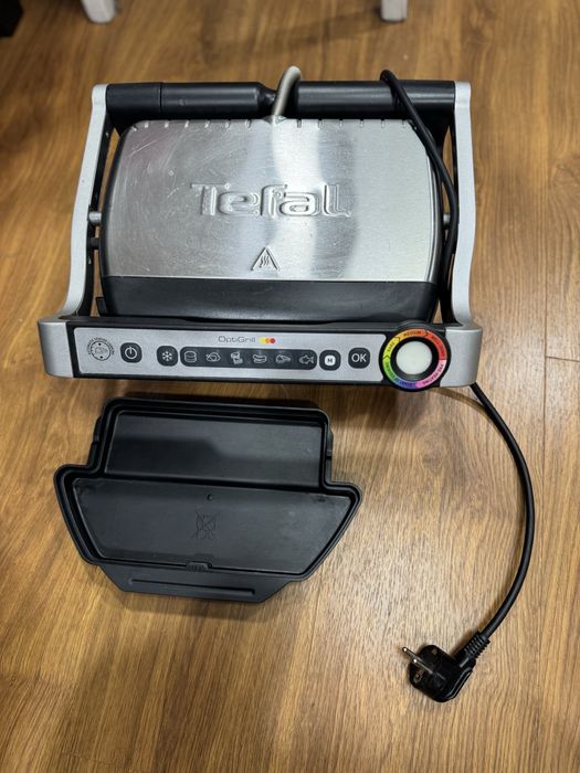 Grătar electric inteligent Tefal OptiGrill (Model GC702D16)