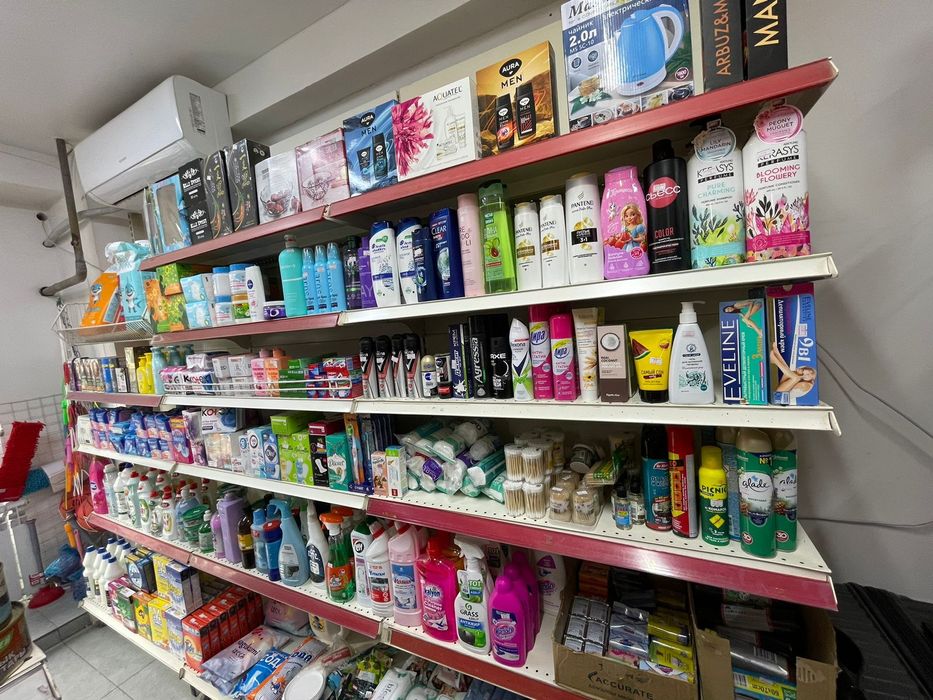 Магазин сатылады товарымен