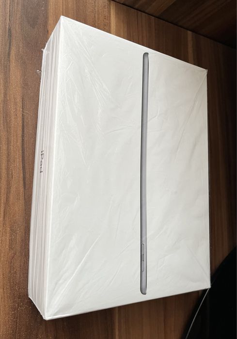 Продам или обменяю ipad 2018