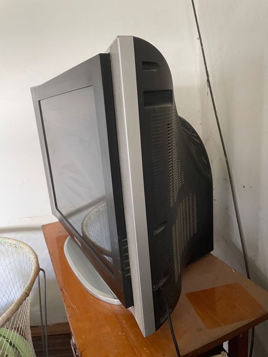 Продам телевизор самсунг