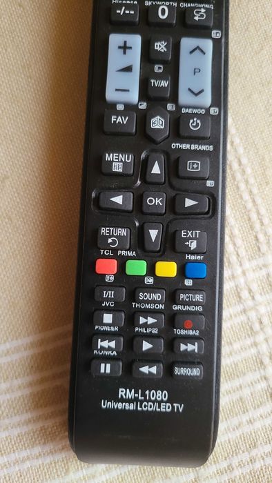 Telecomanda tv ,dvd ,bluray universala