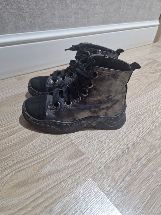 Обувь на девочку tiflan