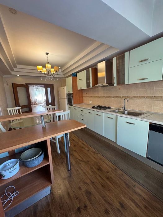 Ул. Бабура новостройка 3/2/5 (150м2)