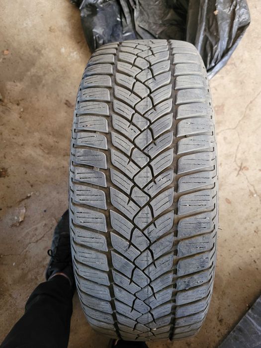 Гуми с джанти за тойота корола версо